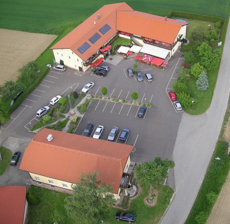 Pension Weinbauer Hofkirchen im Traunkreis Buitenkant foto